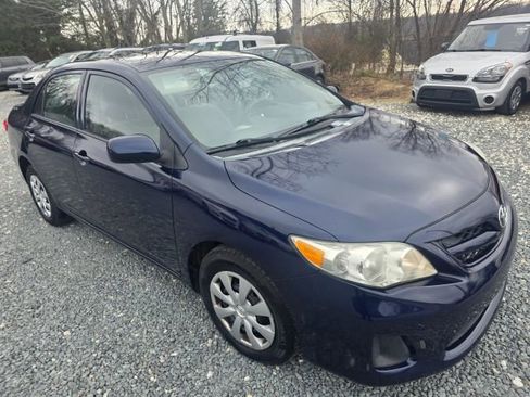 Used 2012 Toyota Corolla image 3