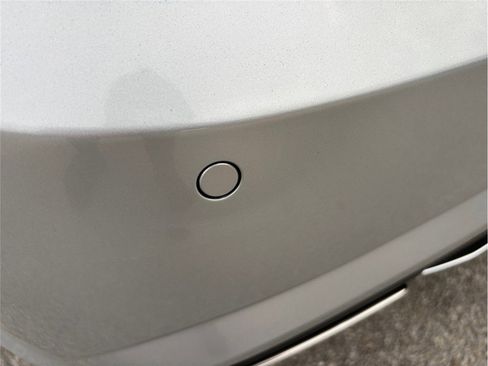 Used 2015 Mercedes-Benz SL 550 image 15