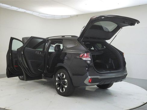 Used 2023 Kia Sportage X-Line image 12