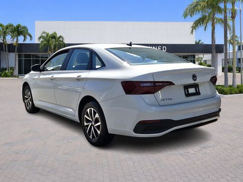 Certified 2023 Volkswagen Jetta S image 5