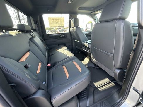 New 2026 GMC Sierra 2500 AT4 image 27