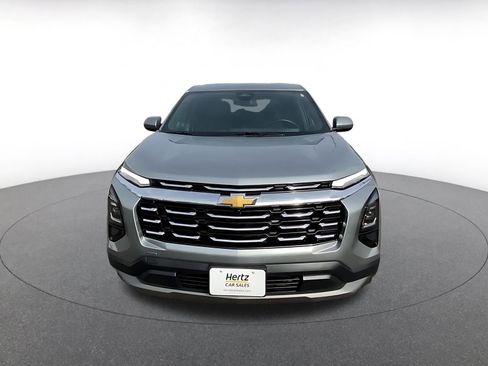 Used 2025 Chevrolet Equinox LT image 4