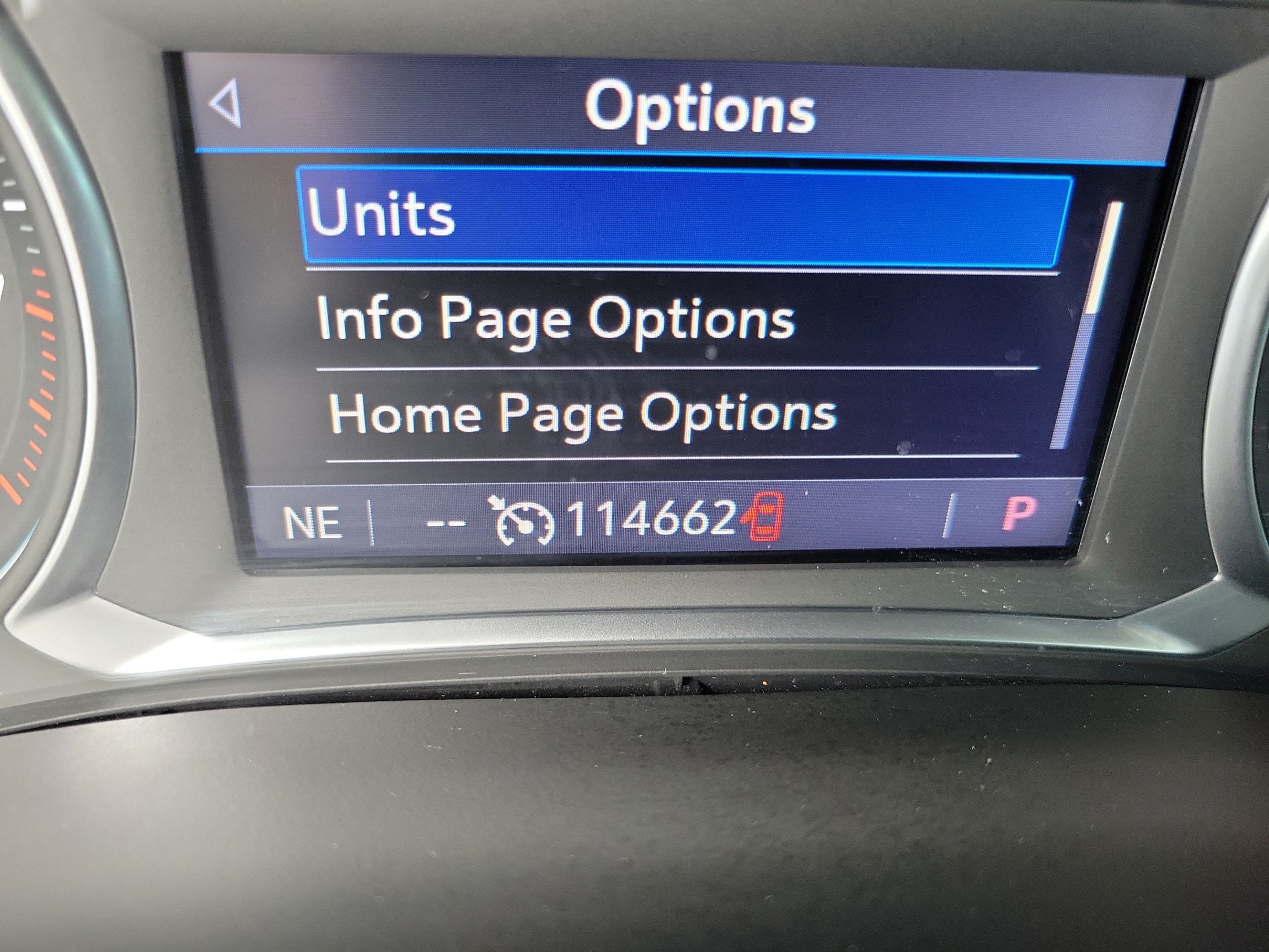 Used 2020 Chevrolet Traverse LT FWD image 28