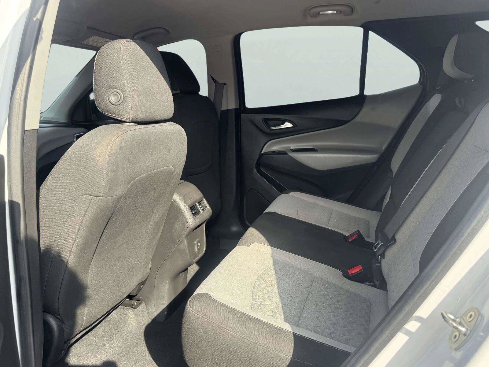Used 2023 Chevrolet Equinox LS w/ LS Convenience Package FWD image 40