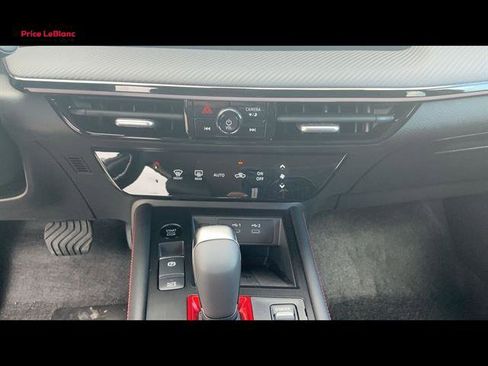 New 2025 Nissan Kicks SR w/ Illumination Package FWD image 25