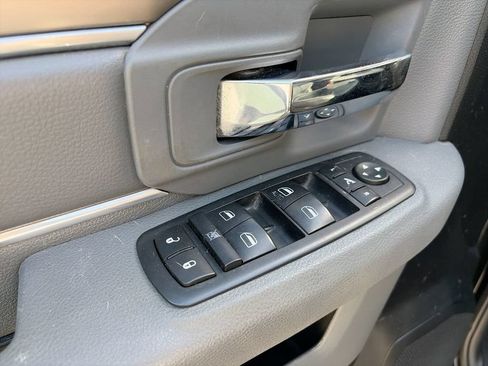 Used 2017 RAM 1500 Big Horn RWD image 14