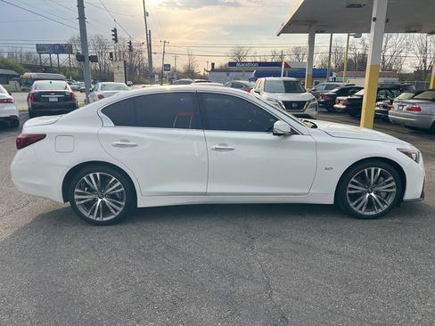 Used 2018 INFINITI Q50 Sport w/ Sensory Package (Sport) AWD/4WD image 15
