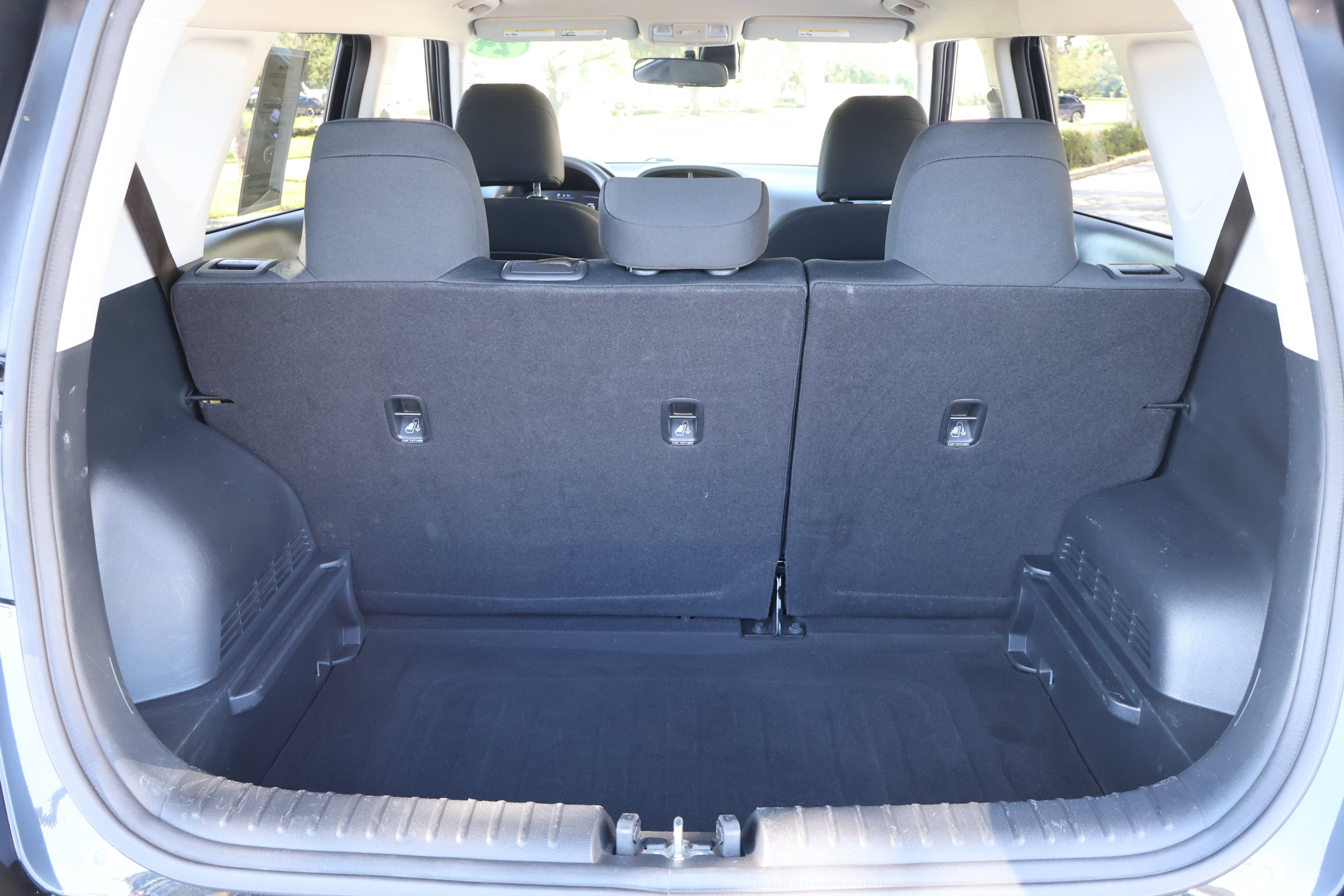 Used 2024 Kia Soul LX w/ Option Group 015 FWD image 19