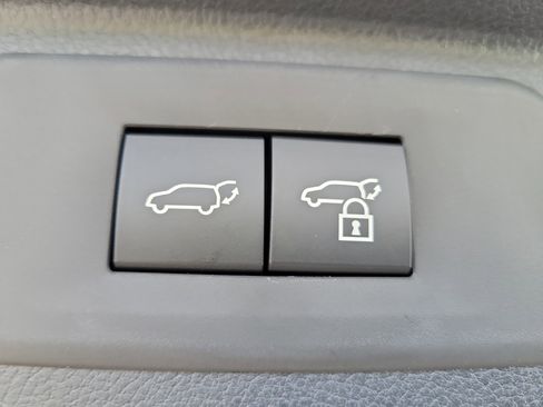 Used 2026 Toyota Grand Highlander LE image 10