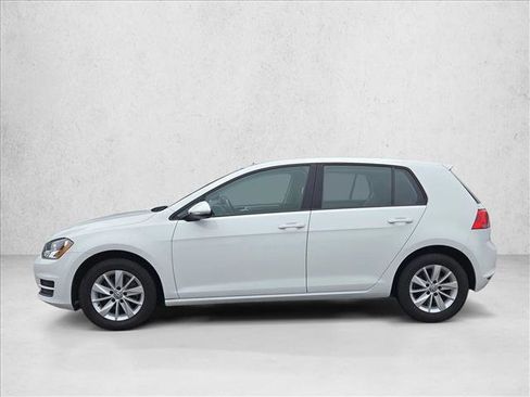 Used 2015 Volkswagen Golf S FWD image 9