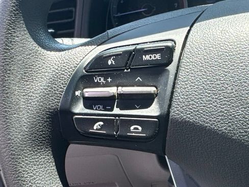 Used 2020 Hyundai Elantra SEL FWD image 26