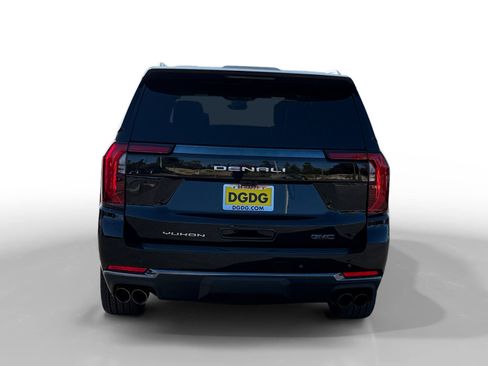 New 2025 GMC Yukon Denali Ultimate w/ LPO, Illumination Package AWD/4WD image 4