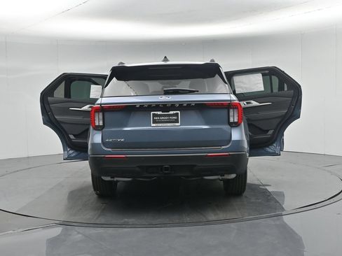 New 2026 Ford Explorer Active RWD image 33