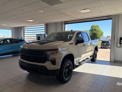 New 2026 Chevrolet Silverado 1500 Custom Trail Boss AWD/4WD image 6