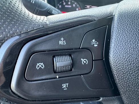 Used 2021 Chevrolet TrailBlazer LT w/ Convenience Package FWD image 7