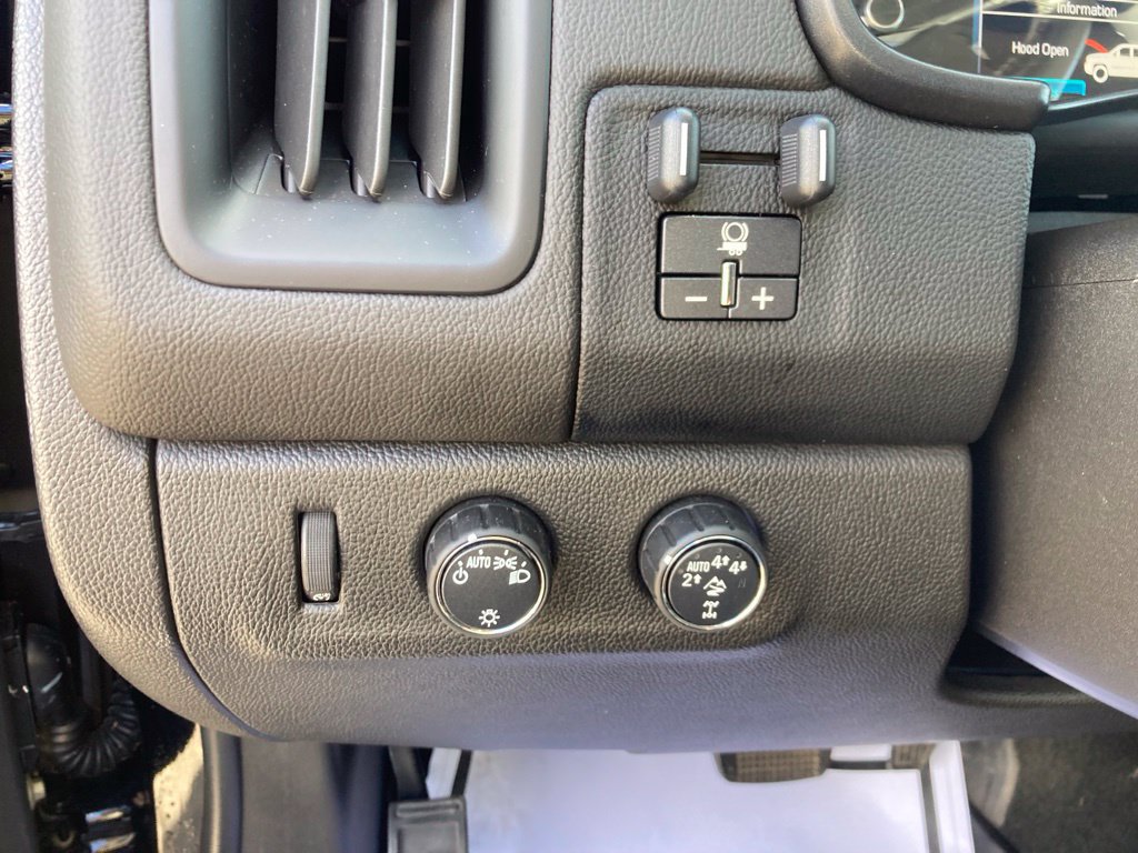 Used 2018 Chevrolet Colorado ZR2 AWD/4WD image 18