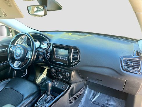 Used 2021 Jeep Compass Altitude w/ Sun and Sound Group image 29