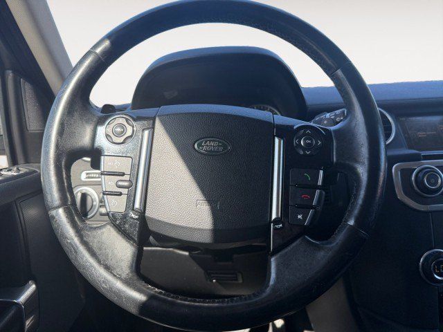 Used 2016 Land Rover LR4 HSE AWD/4WD image 14