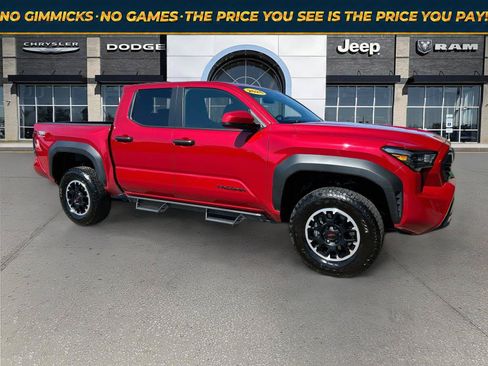 Used 2026 Toyota Tacoma TRD Off-Road AWD/4WD image 1