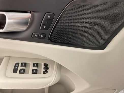 Certified 2024 Volvo XC60 T8 Plus w/ Protection Package Premier image 18