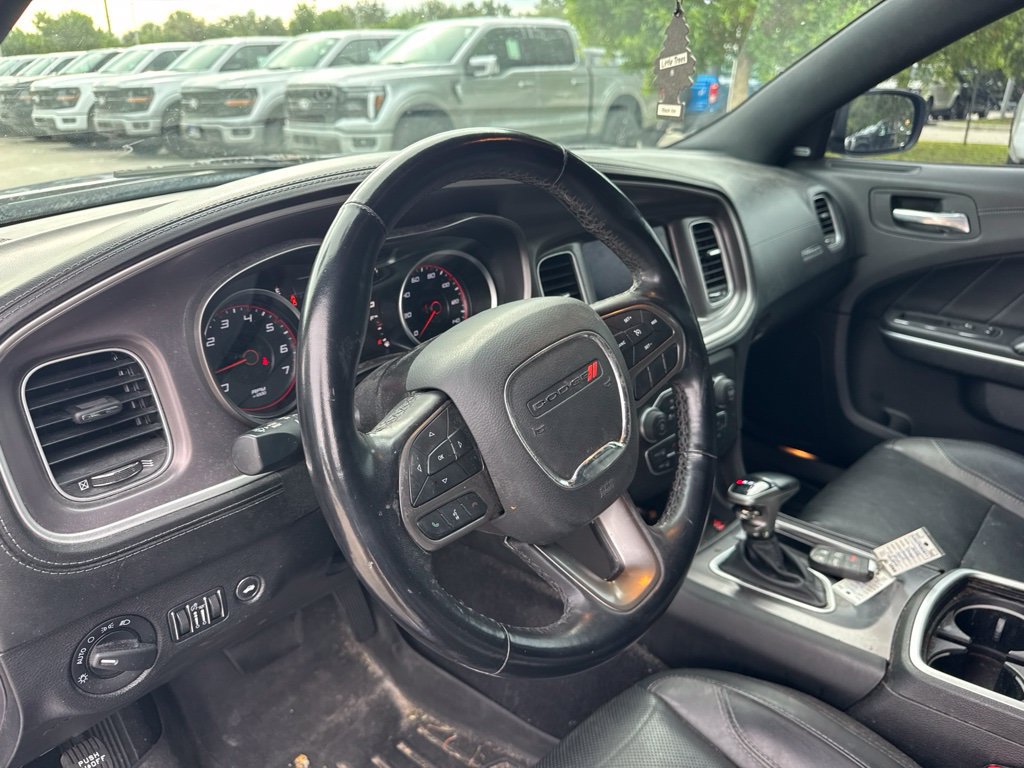 Used 2022 Dodge Charger SXT w/ Plus Group RWD image 9