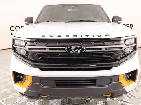 Used 2026 Ford Expedition Tremor AWD/4WD image 11