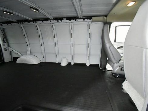 New 2025 Chevrolet Express 3500 Work Van w/ Driver Convenience Package image 23