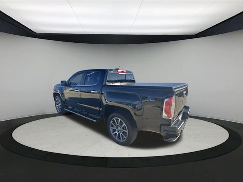 Used 2019 GMC Canyon Denali image 5