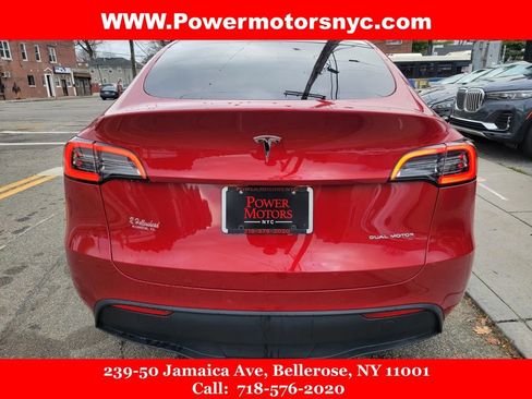 Used 2022 Tesla Model Y Long Range image 5