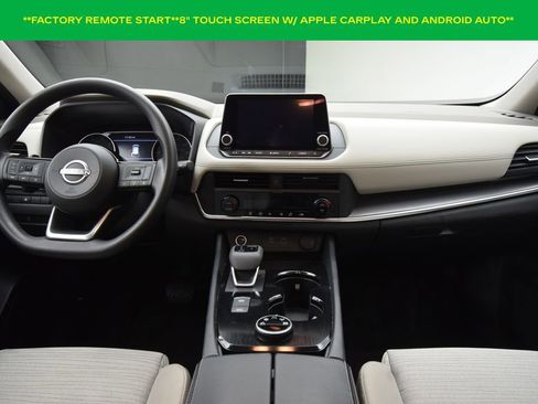 Used 2023 Nissan Rogue SV image 4