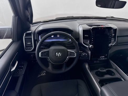 New 2026 RAM 1500 4x4 Crew Cab image 22