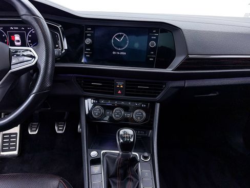Used 2022 Volkswagen Jetta GLI Autobahn FWD image 6