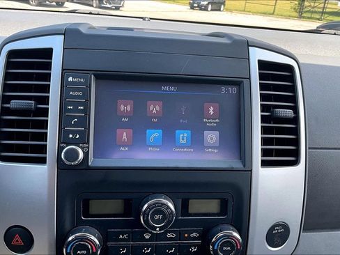 Used 2020 Nissan Frontier SV AWD/4WD image 33