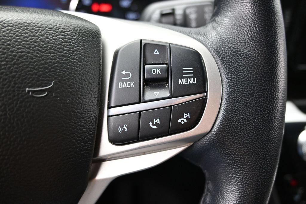 Used 2023 Ford Explorer Limited AWD/4WD image 21