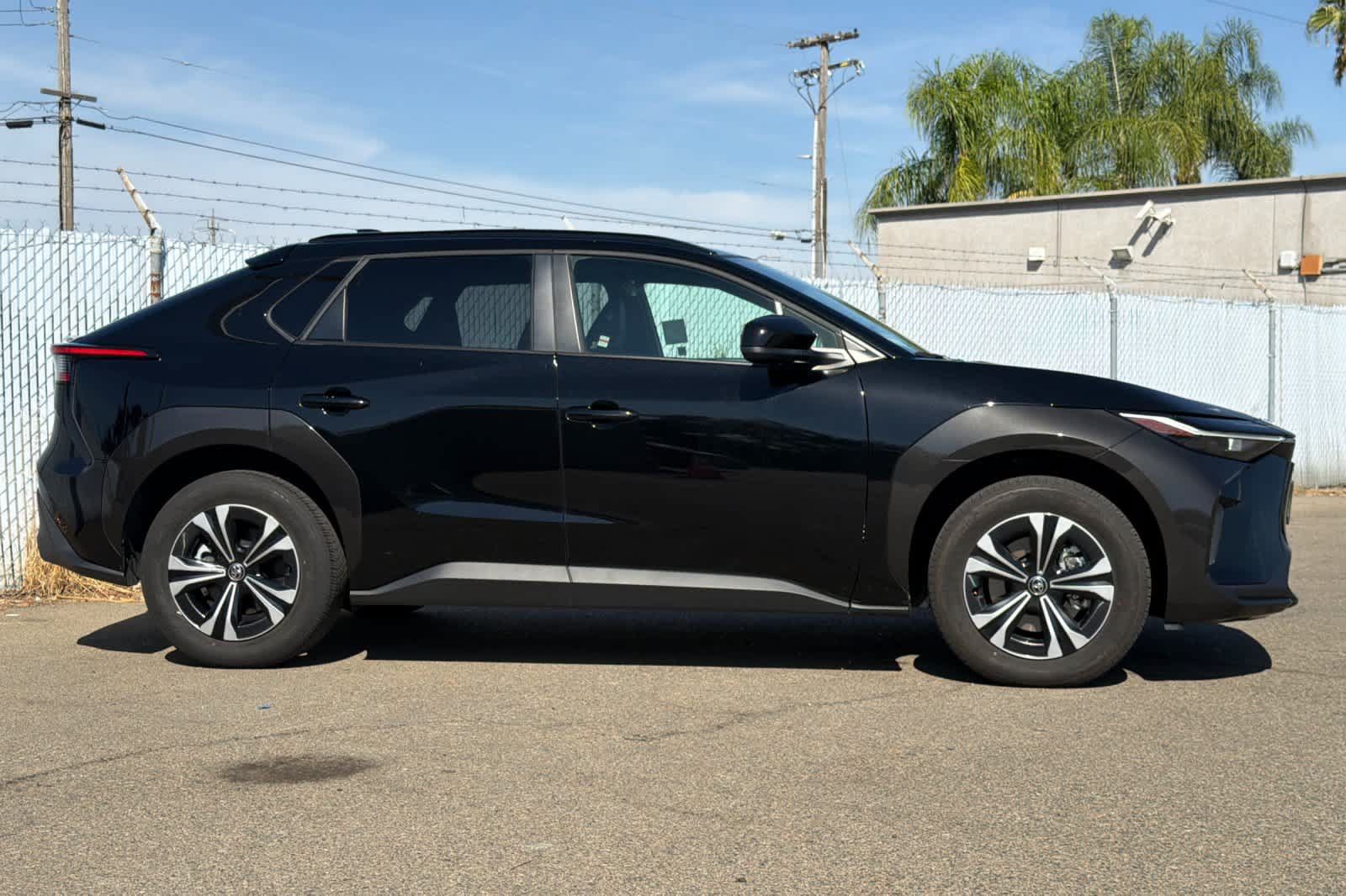 Used 2025 Toyota bZ4X FWD w/ Weather Package image 6