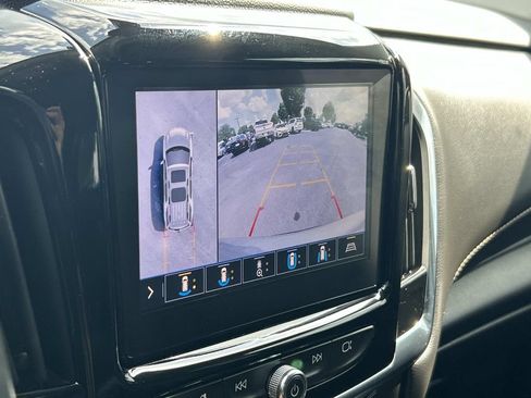 Used 2021 Chevrolet Traverse RS AWD/4WD image 31