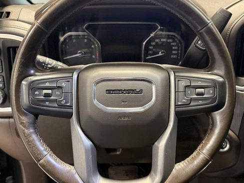 Used 2022 GMC Sierra 2500 Denali w/ Denali Ultimate Package AWD/4WD image 11