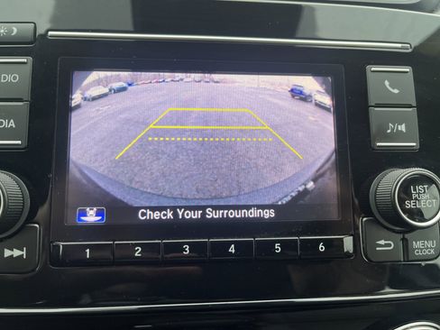 Used 2020 Honda CR-V LX image 26