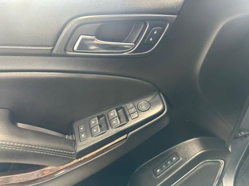 Used 2018 Chevrolet Tahoe LT image 21