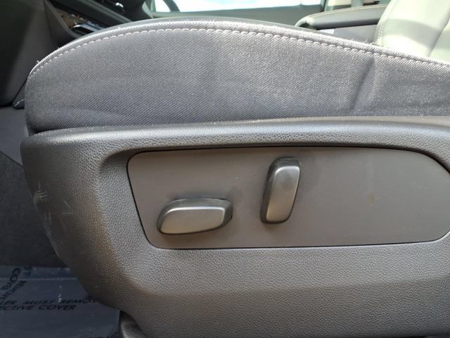 Used 2023 Buick Envision Essence AWD/4WD image 19