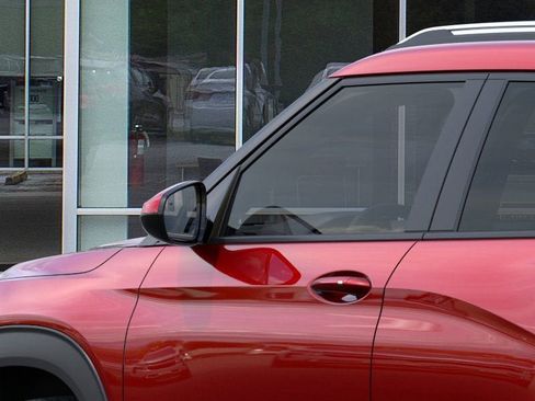 New 2026 Chevrolet TrailBlazer LT FWD image 12