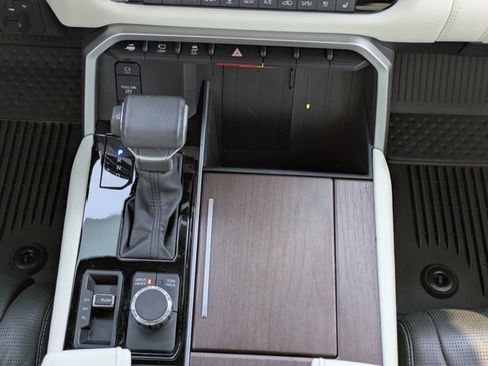 Used 2024 Toyota Sequoia Capstone image 25