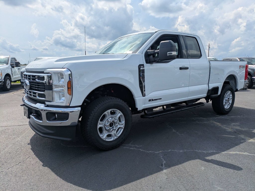 New 2026 Ford F250 XLT w/ FX4 Off-Road Package AWD/4WD image 30