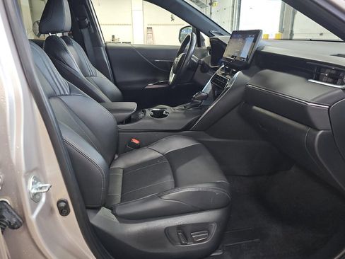 Used 2021 Toyota Venza Limited w/ Advanced Technology Package AWD/4WD image 9