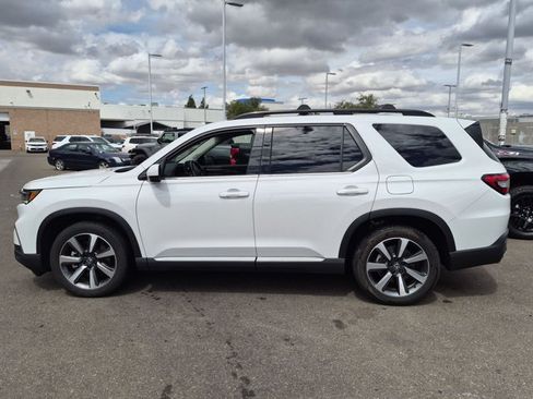 Used 2024 Honda Pilot Elite image 9