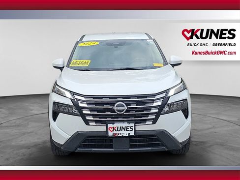 Used 2024 Nissan Rogue SV AWD/4WD image 4