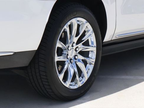 Used 2021 Cadillac Escalade ESV Premium Luxury w/ Driver Assist Tech Package image 12