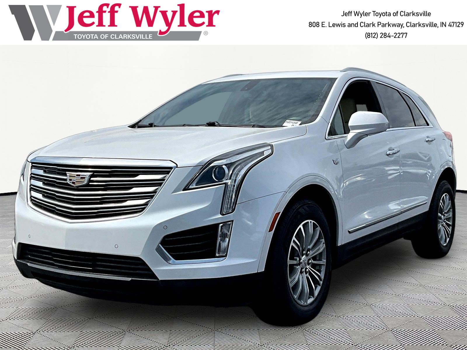 Used 2018 Cadillac XT5 Luxury FWD image 1