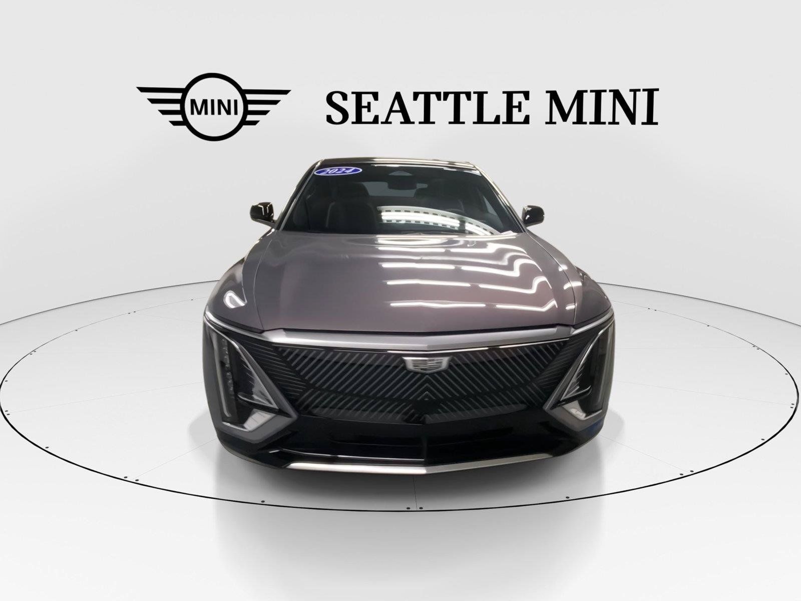 Used 2024 Cadillac Lyriq Tech AWD/4WD image 3
