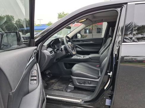 Used 2025 INFINITI QX60 Pure FWD image 11